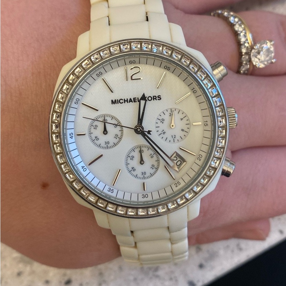 Michael Kors White watch - Picture 8 of 8